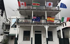 Guesthouse De Kleine Historie Paramaribo Exterior photo