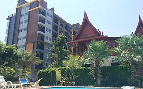 Huahin Terminal Hotel Exterior photo