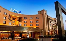 Radisson Blu Plaza Delhi Airport Hotel New Delhi Exterior photo