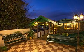 Pine Borough Inn Kodaikanal Exterior photo