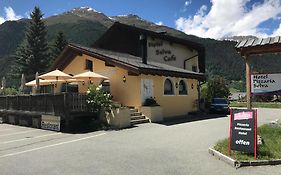 Hotel Pizzeria Selva Zernez Exterior photo