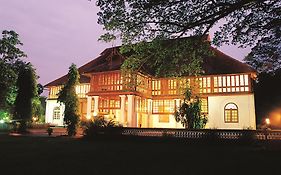 Bolgatty Palace & Island Resort Kochi Exterior photo