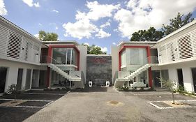 Urban Oasis Apartments At Paragon Windhoek Exterior photo