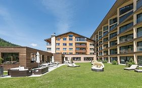 Hotel Palue Pontresina Exterior photo