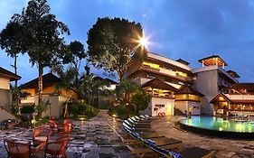 Elephant Court Thekkady Hotel Exterior photo