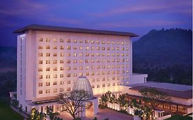 Vivanta Guwahati Hotel Exterior photo