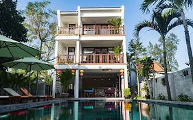 Louis Villa Hoi An Exterior photo