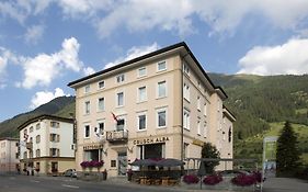 Hotel Crusch Alba Zernez Exterior photo