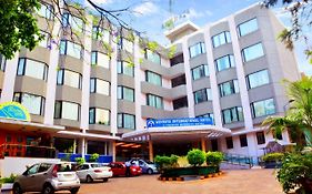 Ashraya International Hotel Bangalore Exterior photo