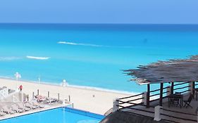 Cancun Plaza - Best Beach Aparthotel Exterior photo