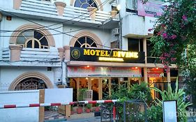 Motel Divine International Roorkee Exterior photo