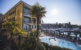 Hotel Sirmione Exterior photo