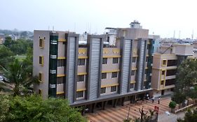 Hotel Yogiraj Shirdi Exterior photo