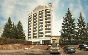 Hotel Irtysh Ust-Kamenogorsk Exterior photo