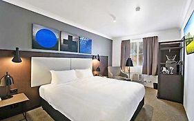 Silkari Urban Cks Sydney Airport Hotel Wolli Creek Room photo