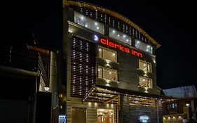 Clarks Inn Srinagar Exterior photo