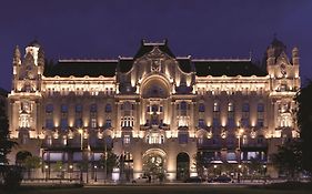 Four Seasons Hotel Gresham Palace Budapest Exterior photo