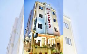 Hotel Sapphire Opposite Golden Temple Amritsar Exterior photo