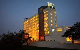 Keys Select By Lemon Tree Hotels, Kochi Exterior photo