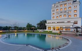 Royal Sarovar Portico Siliguri Hotel Exterior photo