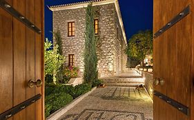 Mare Monte Luxury Suites Spetses Town Exterior photo