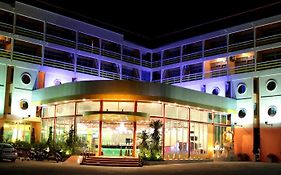 Bella Express Hotel Pattaya Exterior photo