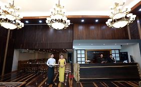 Tristar Hotel Yangon Exterior photo