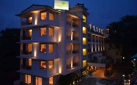 Lemon Tree Hotel Candolim Exterior photo