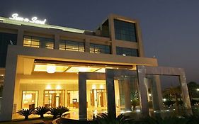 Le Meridien Nagpur Hotel Exterior photo