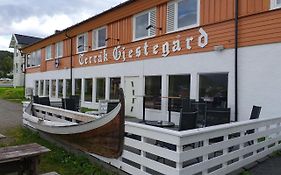 Terrak Gjestegard Hotel Exterior photo