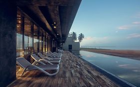 Pledge Scape Hotel Negombo Exterior photo