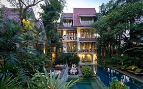 Ariyasom Villa Bangkok Exterior photo