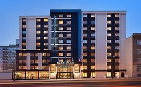 Fairfield Inn By Marriott Montreal Downtown Exterior photo