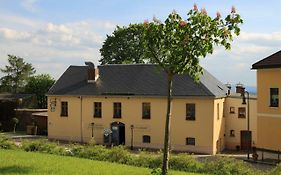 Pension Und Gaststaette "Zur Brauschaenke" Hotel Schoeneck  Exterior photo