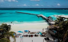 La Palma Beachfront Hotel & Club Nautico Cancun Exterior photo