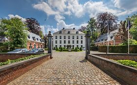 Hotel Kasteel Solhof Aartselaar Exterior photo