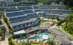 Patong Bay Hill Hotel Exterior photo