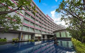 Amaranth Suvarnabhumi Hotel Bangkok Exterior photo