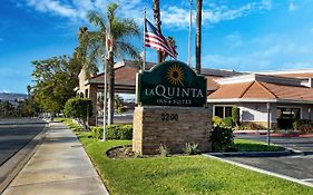 La Quinta By Wyndham Pomona Hotel Exterior photo