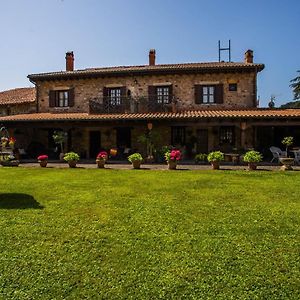 Posada Real La Montanesa Guest House Corrales De Buelna Exterior photo