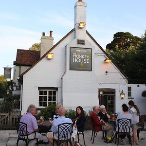 Monkey Brewhouse Hotel Lymington Exterior photo