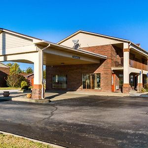 Red Roof Inn Vincennes Exterior photo