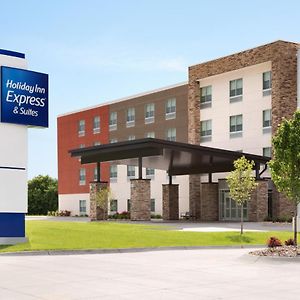 Holiday Inn Express & Suites Heath - Newark By Ihg Exterior photo