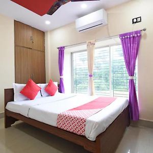 Staymaker Hotel Sannidhyo Shanti Niketan Exterior photo