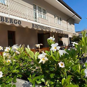 Hotel Riviera Magnano in Riviera Exterior photo