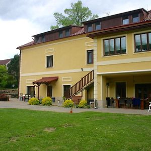 Penzion Art Kutna Hora Bed & Breakfast Exterior photo