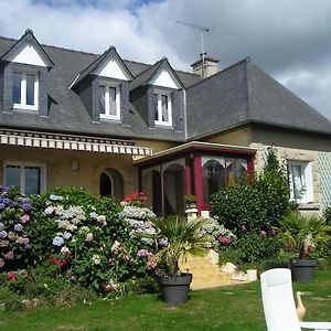 Les Hortensias Bed & Breakfast Saint-Pierre-de-Plesguen Exterior photo