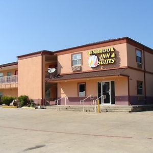 Benbrook Inn & Suites Exterior photo