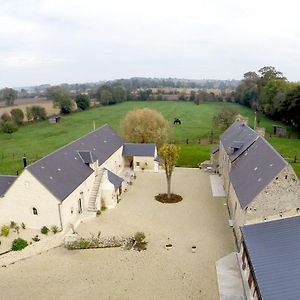 Les Perelles Bed & Breakfast Saint-Vigor-le-Grand Exterior photo