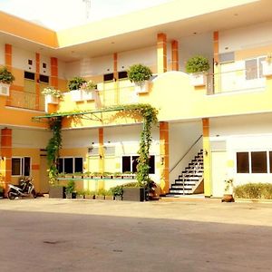 Hotel Kencana Rembang Exterior photo